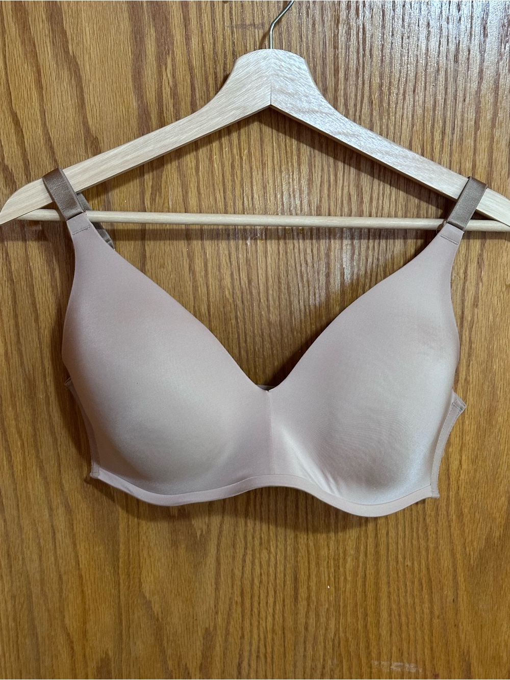 Soma vanishing wireless sz 34DD Nude T-Shirt Bra in Light Beige